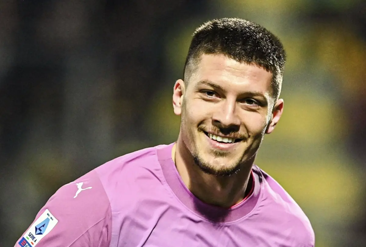 Luka Jovic decidiu o Frosinone-Milan (Créditos: AC Milan)