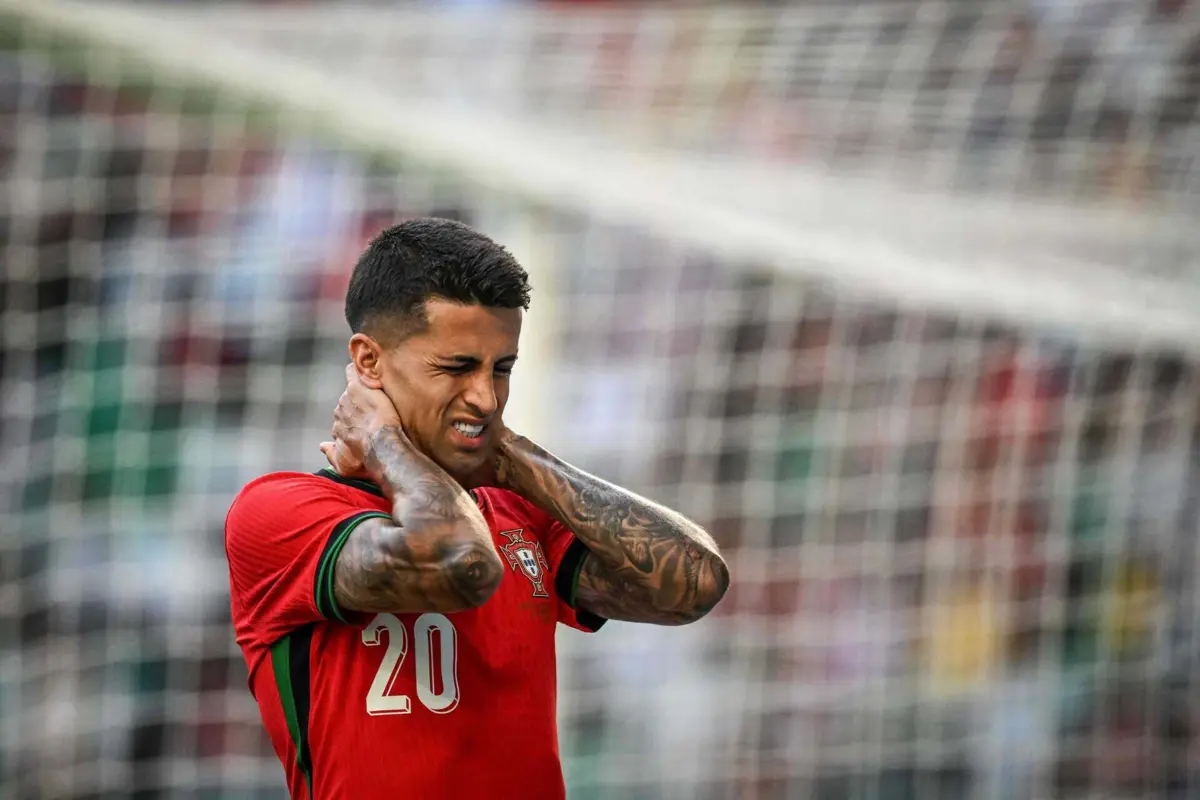 João Cancelo (créditos: AFP)
