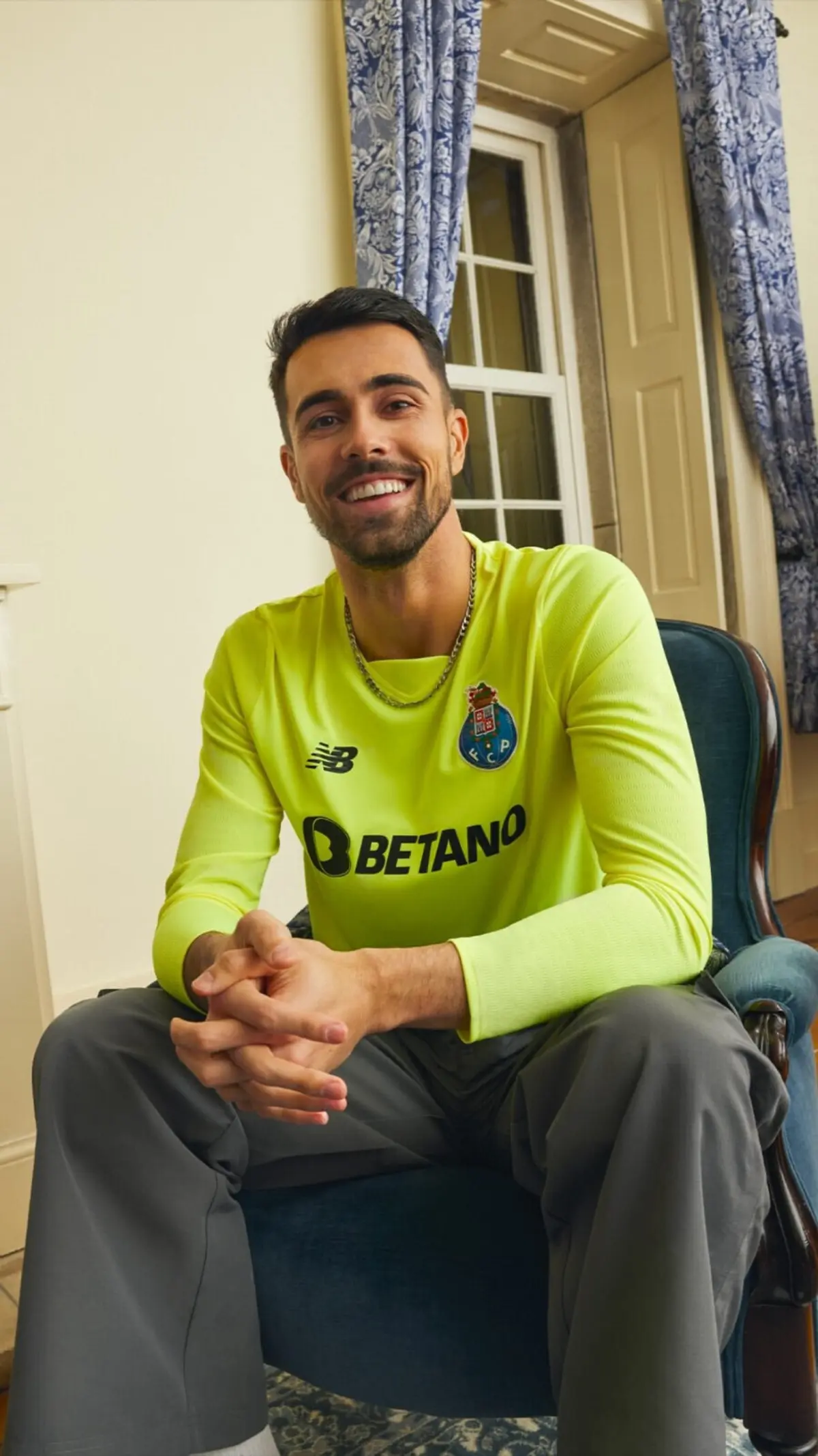 Imagem de contexto do artigo A camisola de guarda-redes do FC Porto para 2024/25