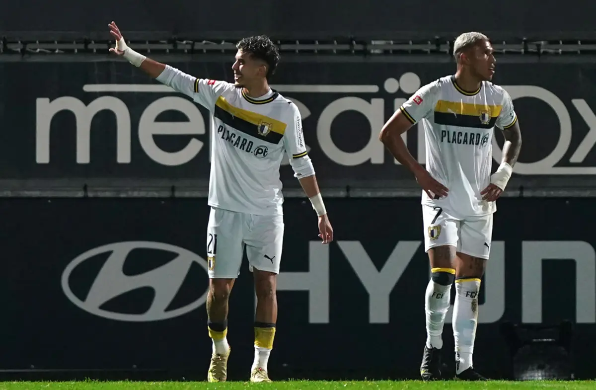 Zabiri bisou contra o Estoril