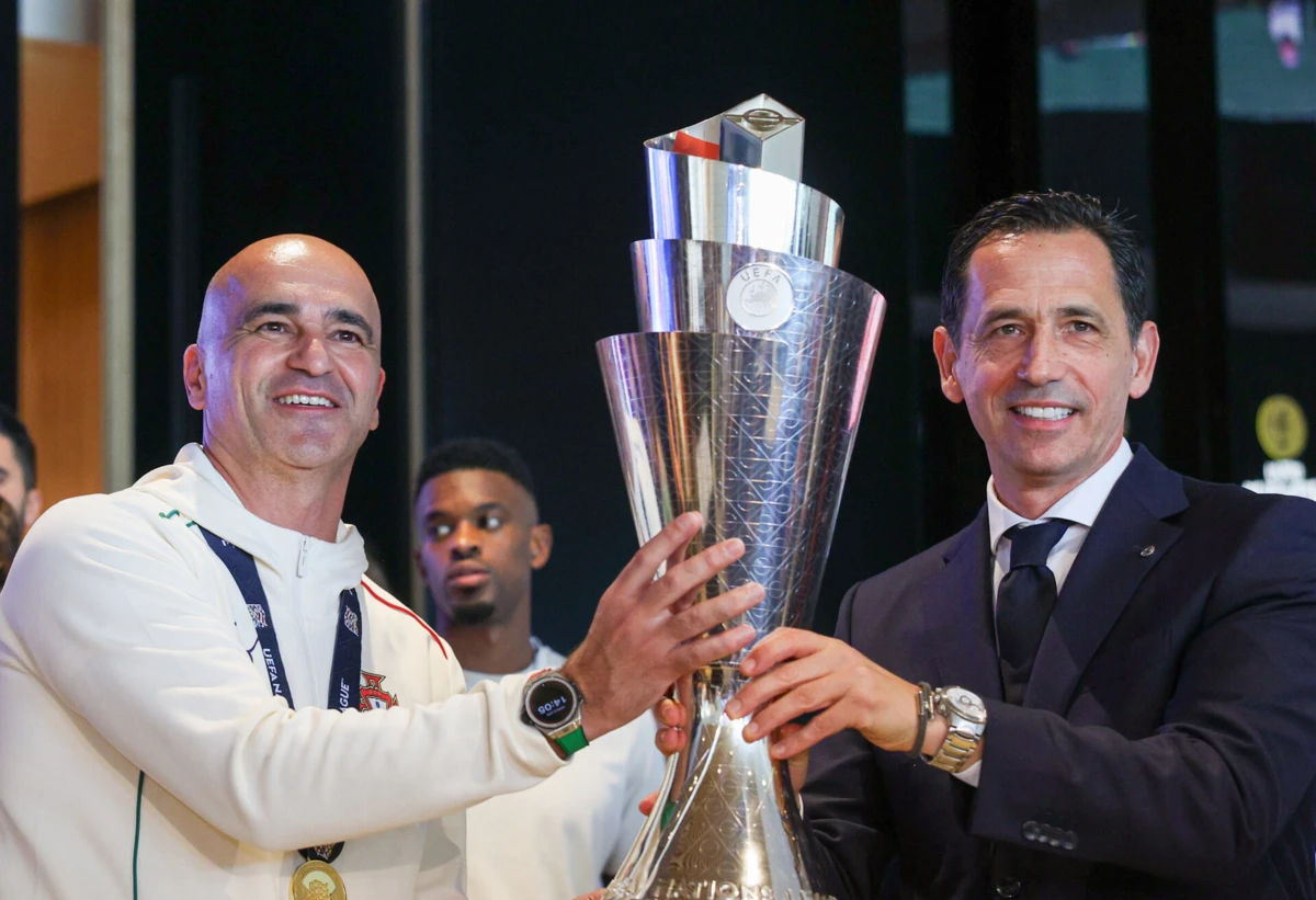 Roberto Martínez e Pedro Proença (Créditos: Lusa)