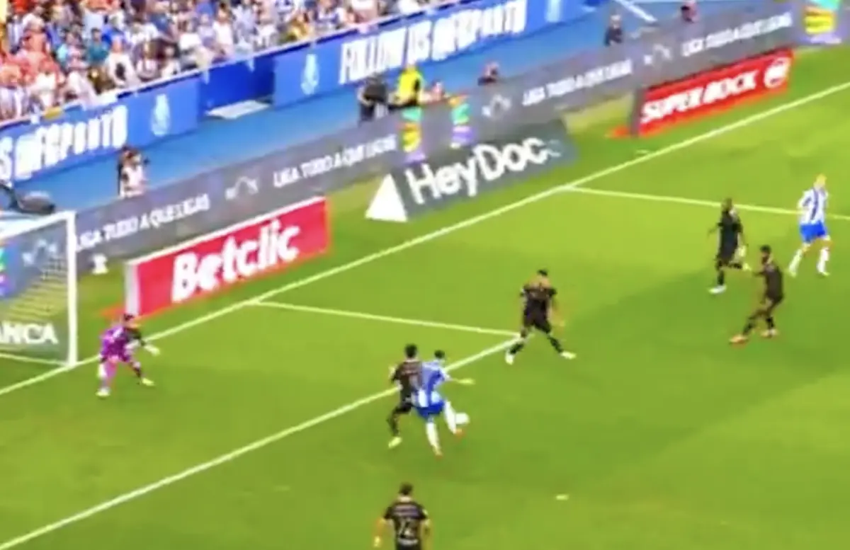 Imagem de contexto do artigo FC Porto-Casa Pia: trabalho de Froholdt e estreia de Borja Sainz a marcar. Veja