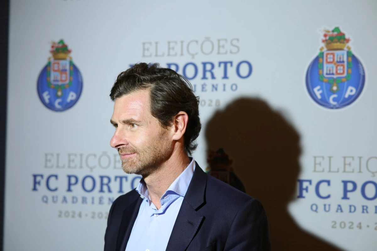 Imagem de contexto do artigo Villas-Boas nega Antero Henrique na lista: "Se o puder usar para ter sugestões, usarei"