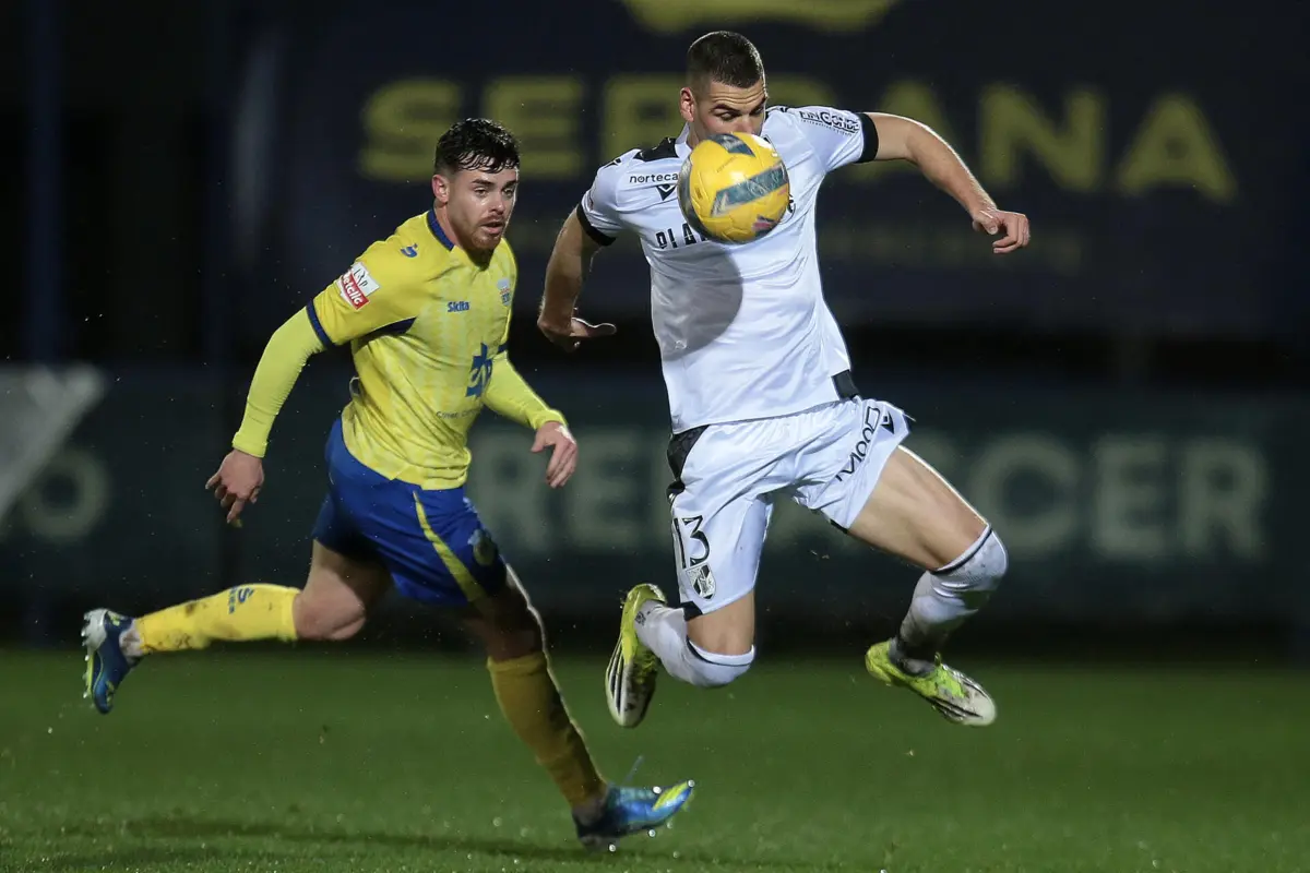 João Mendes em ação frente ao Arouca