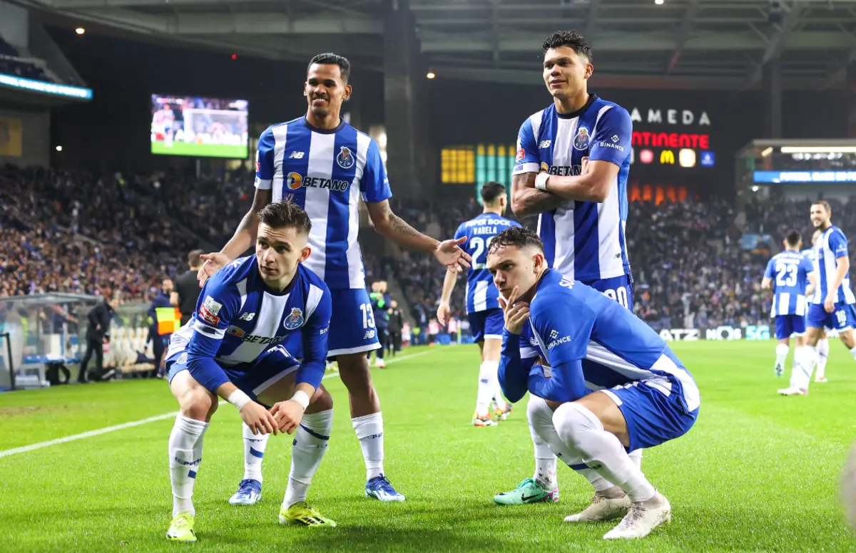 Galeno e Francisco Conceição à esquerda (Créditos: Ivan del Val/Global Imagens)