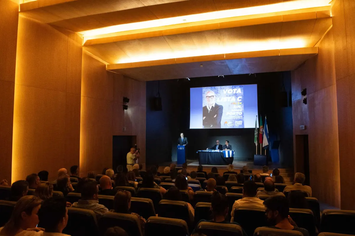 Apresentação de parte da equipa e programa da candidatura de Nuno Lobo às eleições do FC Porto (créditos: André Rolo / Global Imagens)