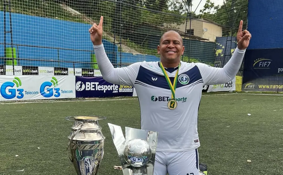 Imagem de contexto do artigo Walter, ex-FC Porto, tem um novo clube... de futebol de sete
