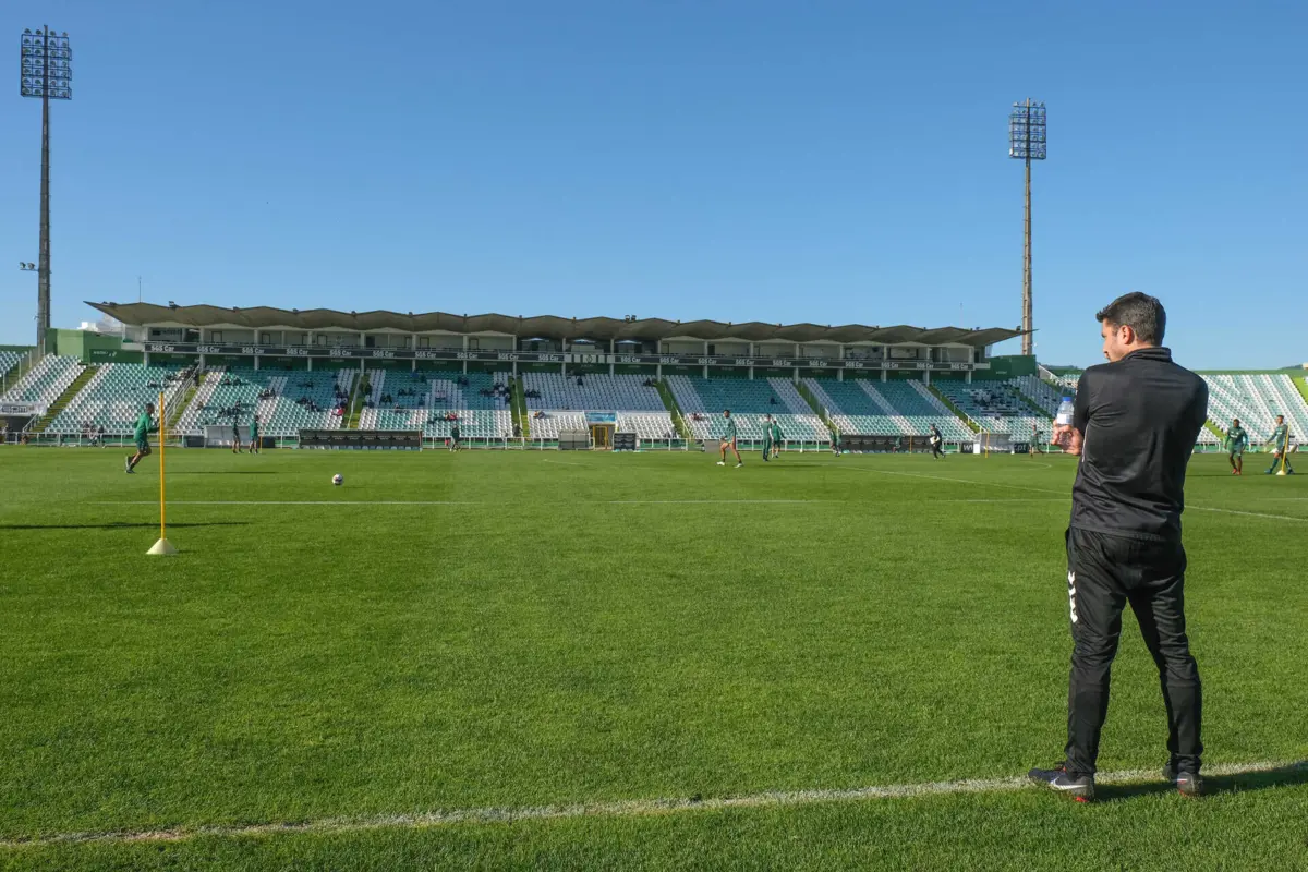 Imagem de contexto do artigo Vitória de Setúbal vai "aguardar serenamente" decisão de recurso interposto