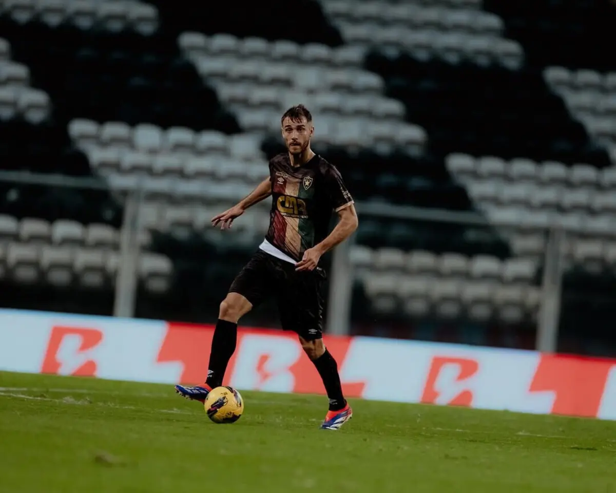 Ferro (Reprodução: Instagram do jogador)