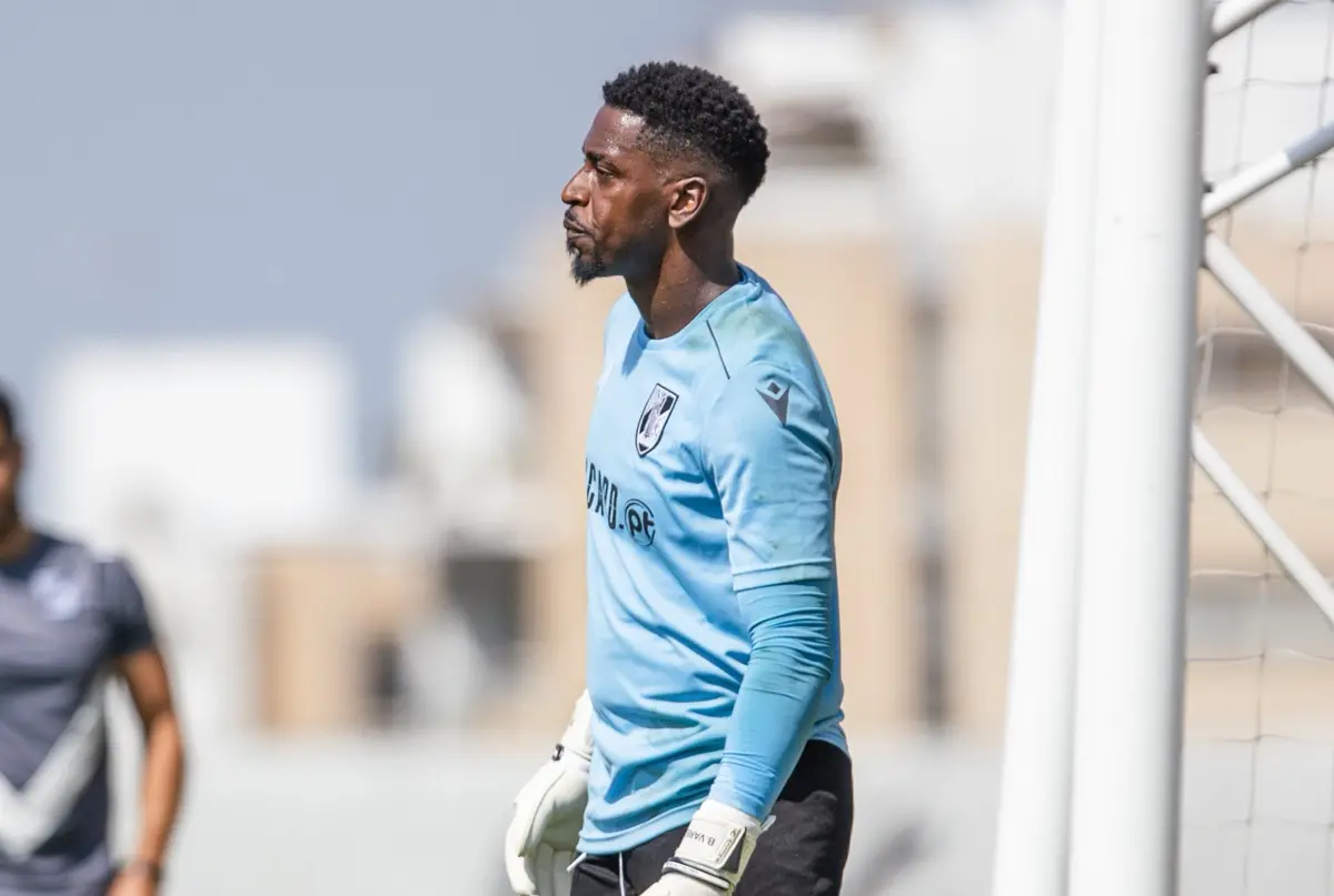 Imagem de contexto do artigo Bruno Varela mais perto de deixar o V. Guimarães e rumar à Arábia Saudita