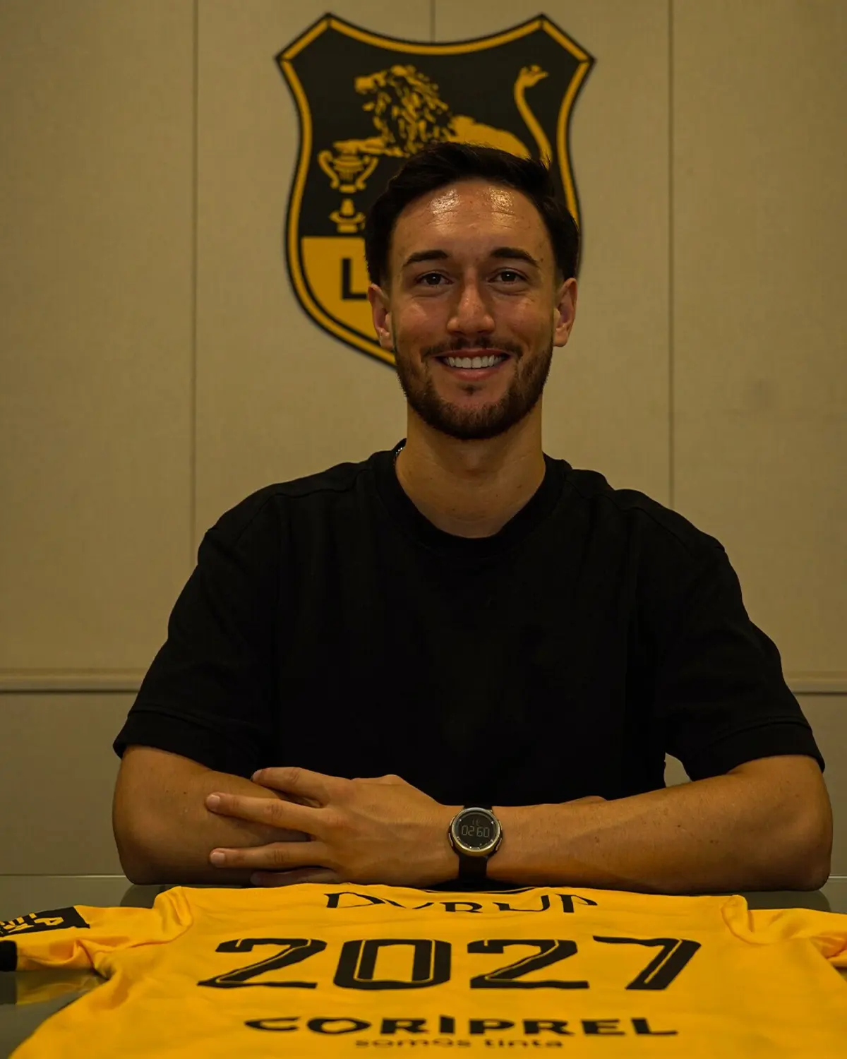 Imagem de contexto do artigo Dylan Collard renova até 2027 com o Lourosa