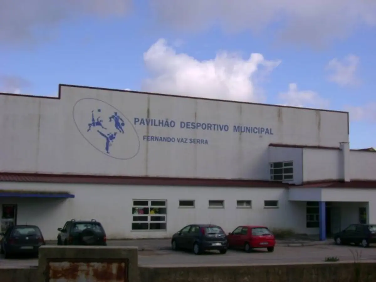 Pavilhão Desportivo Municipal "Fernando Vaz Serra", em Cernache do Bonjardim