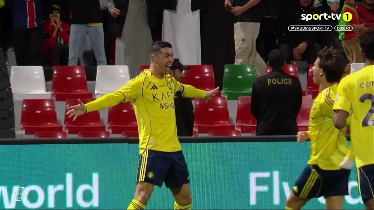 Imagem de contexto do artigo Ronaldo coloca Al Nassr a ganhar com um golo... com as costas. Ora veja