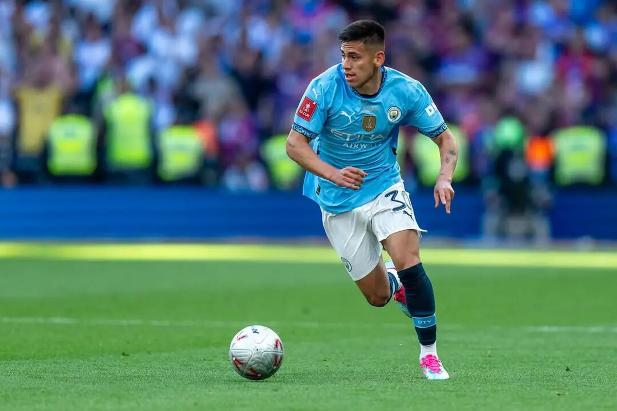 Imagem de contexto do artigo Manchester City mete Echeverri a rodar no futebol alemão