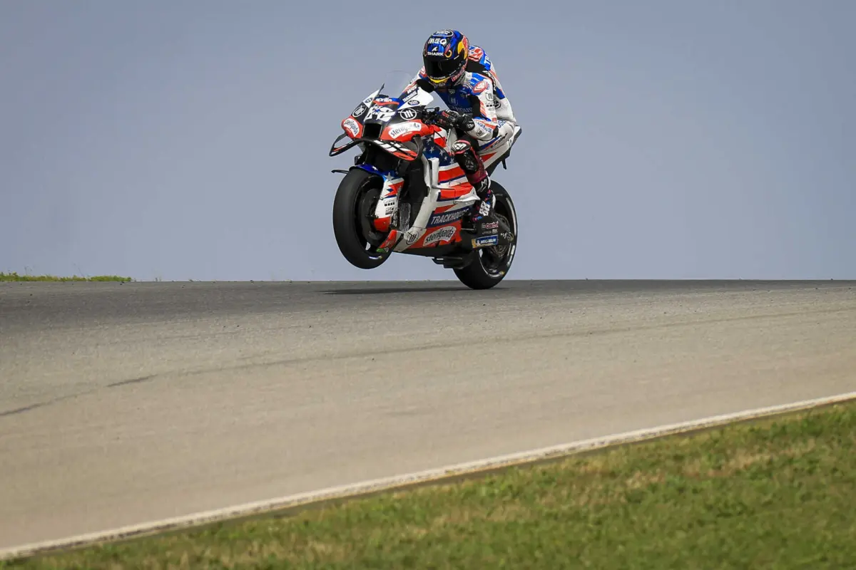 Miguel Oliveira no GP de Portugal (créditos: PATRICIA DE MELO MOREIRA / AFP)