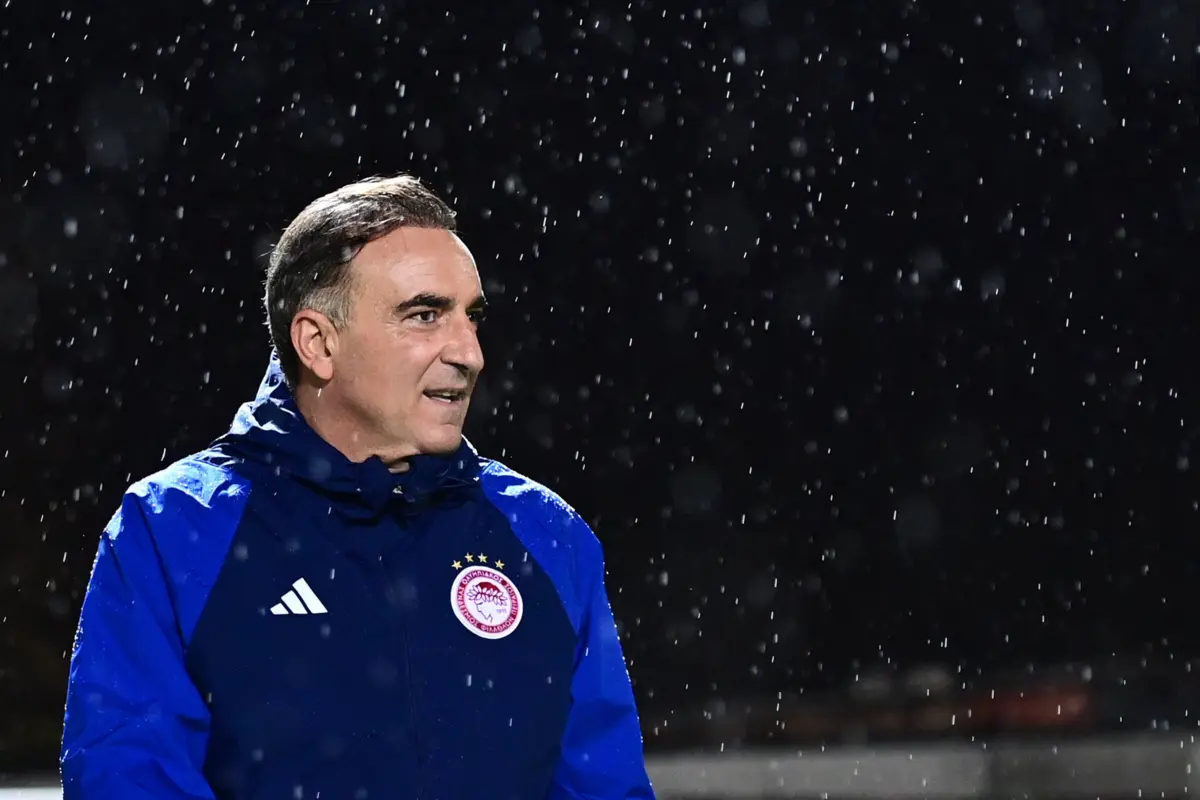 Carlos Carvalhal (Créditos: Olympiacos FC)