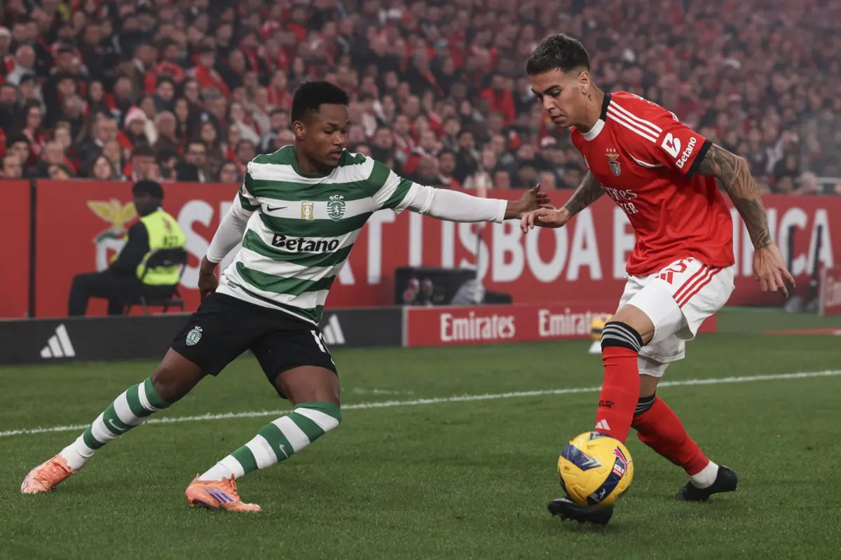 Catamo e Barrenechea no dérbi desta época, que acabou empatado