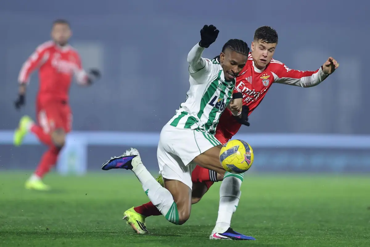 André Luiz vigiado por Dahl