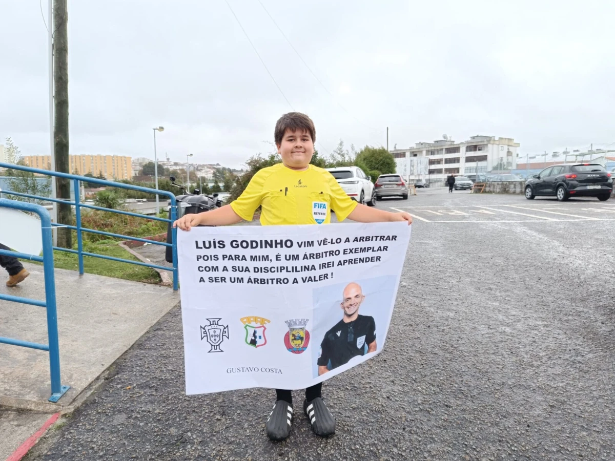 Imagem de contexto do artigo Luís Godinho recebe mimo em Gondomar: "É um árbitro exemplar"