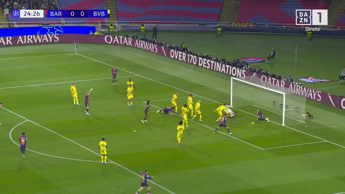 Imagem de contexto do artigo Raphinha tira o golo a Pau Cubarsí e chega aos 12 na Champions no Barcelona-Dortmund