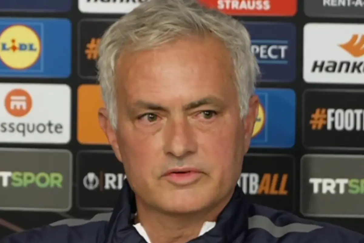 Imagem de contexto do artigo Mourinho emociona-se a falar de Alex Ferguson: veja o vídeo