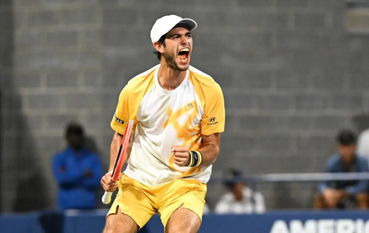 Imagem de contexto do artigo Nuno Borges apura-se para os quartos de final em Auckland