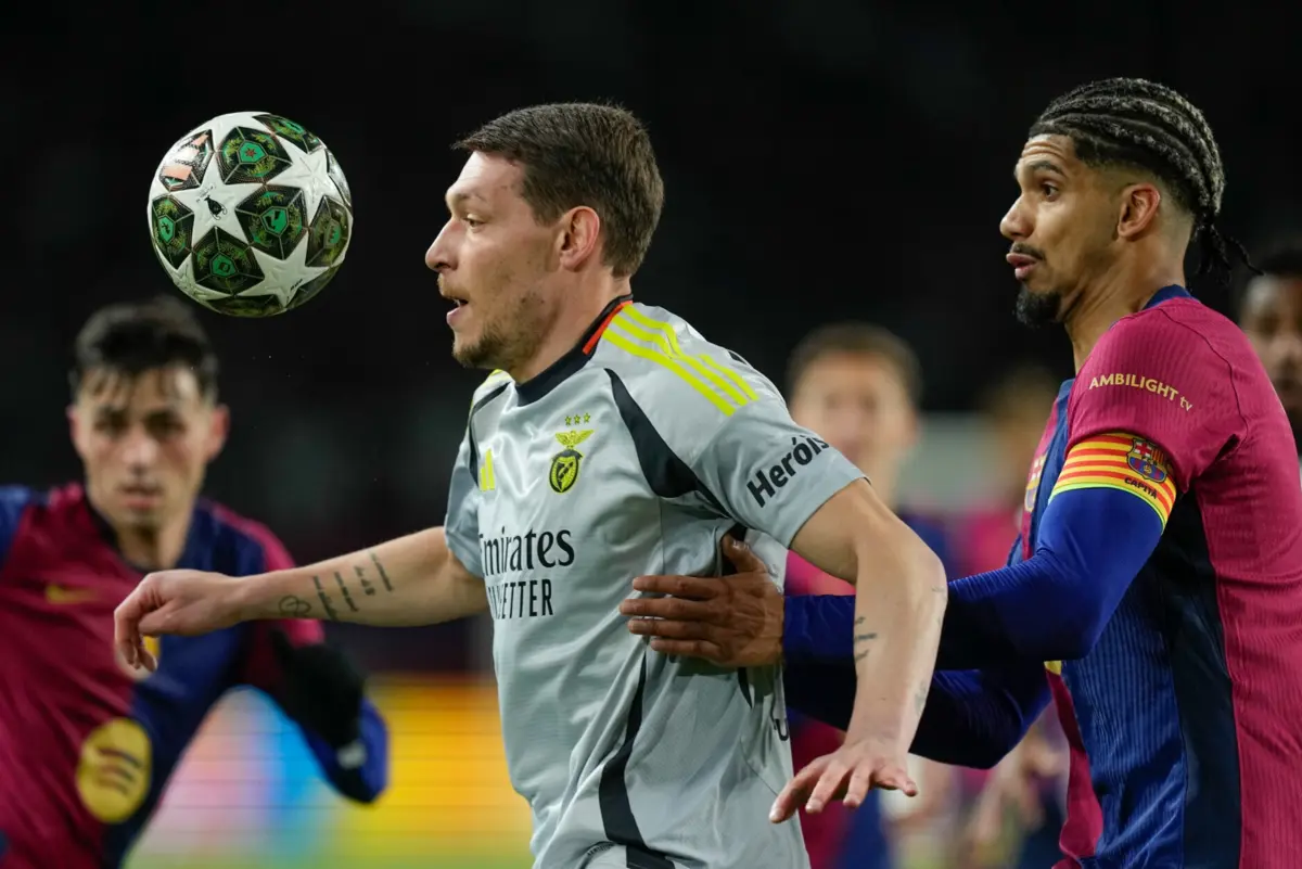 O Benfica equipa Adidas em contraste, por exemplo, com o Barcelona, que veste Nike (créditos: EPA)