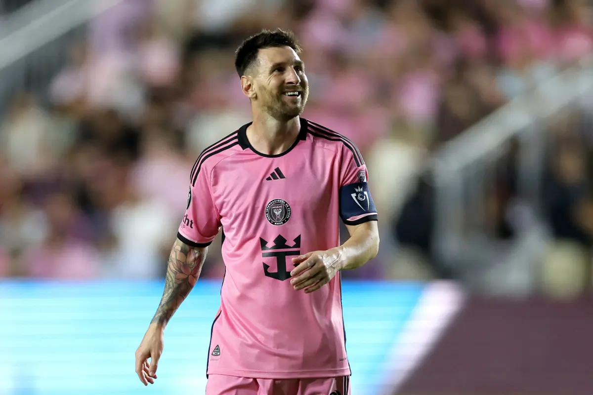 Messi com a camisola do Inter Miami (Créditos: AFP)