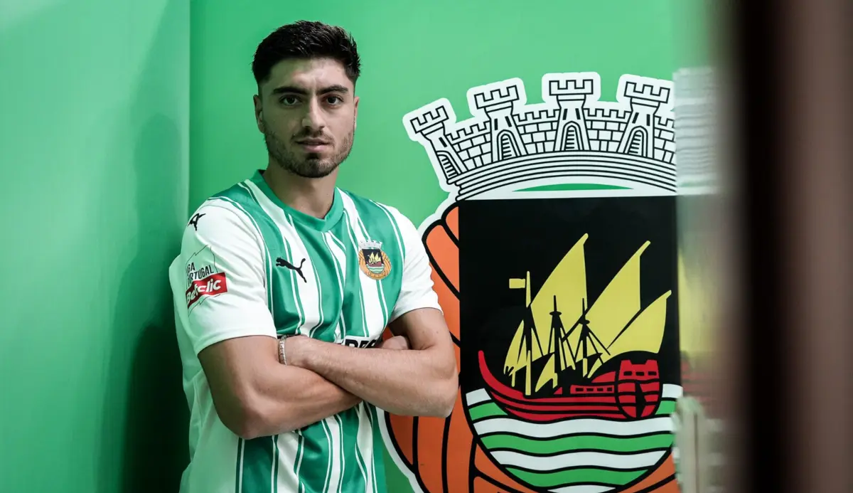 Georgios Okkas reforça meio-campo do Rio Ave