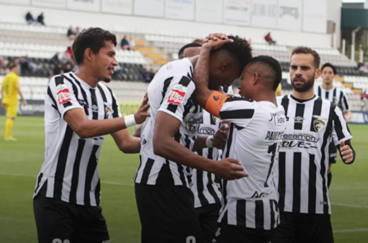 Imagem de contexto do artigo Portimonense: Tamble Monteiro e Paulo Vítor na sociedade do golo