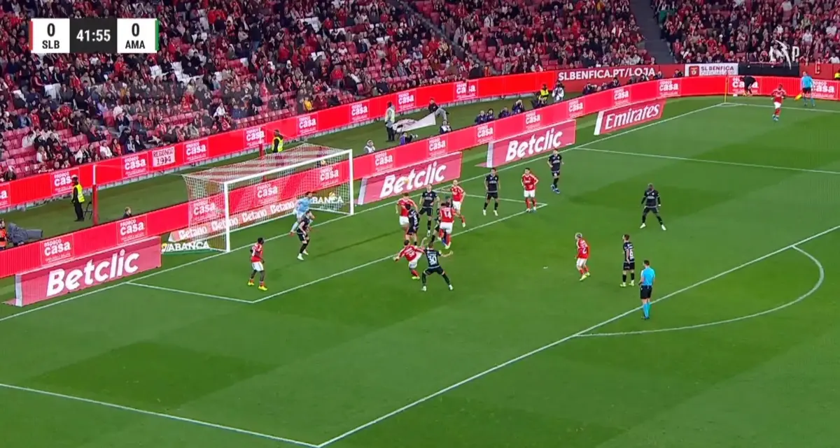 Imagem de contexto do artigo Pavlidis abre marcador do Benfica-Estrela da Amadora. Veja aqui