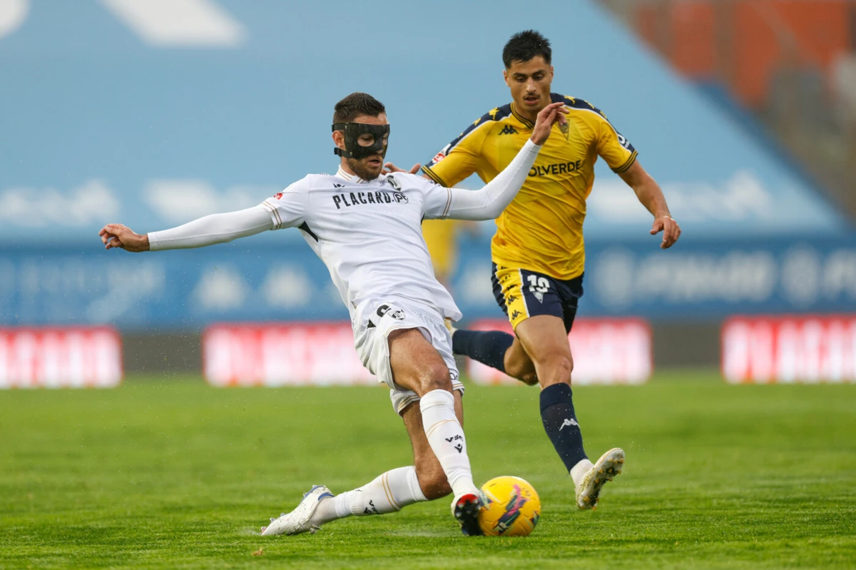 Sondagens por Borevkovic ainda não convenceram SAD e jogador (créditos: LUSA)