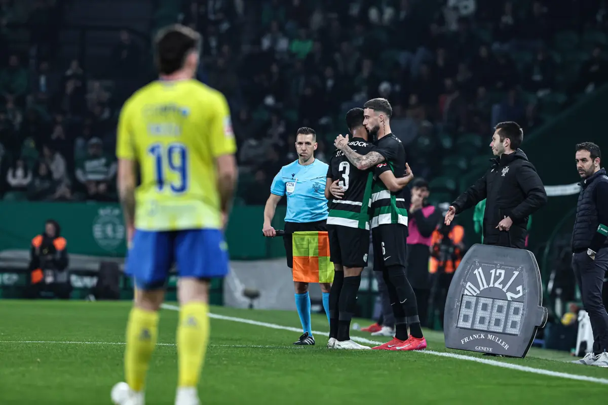 St. Juste saiu lesionado frente ao Arouca (Créditos: Mário Vasa)