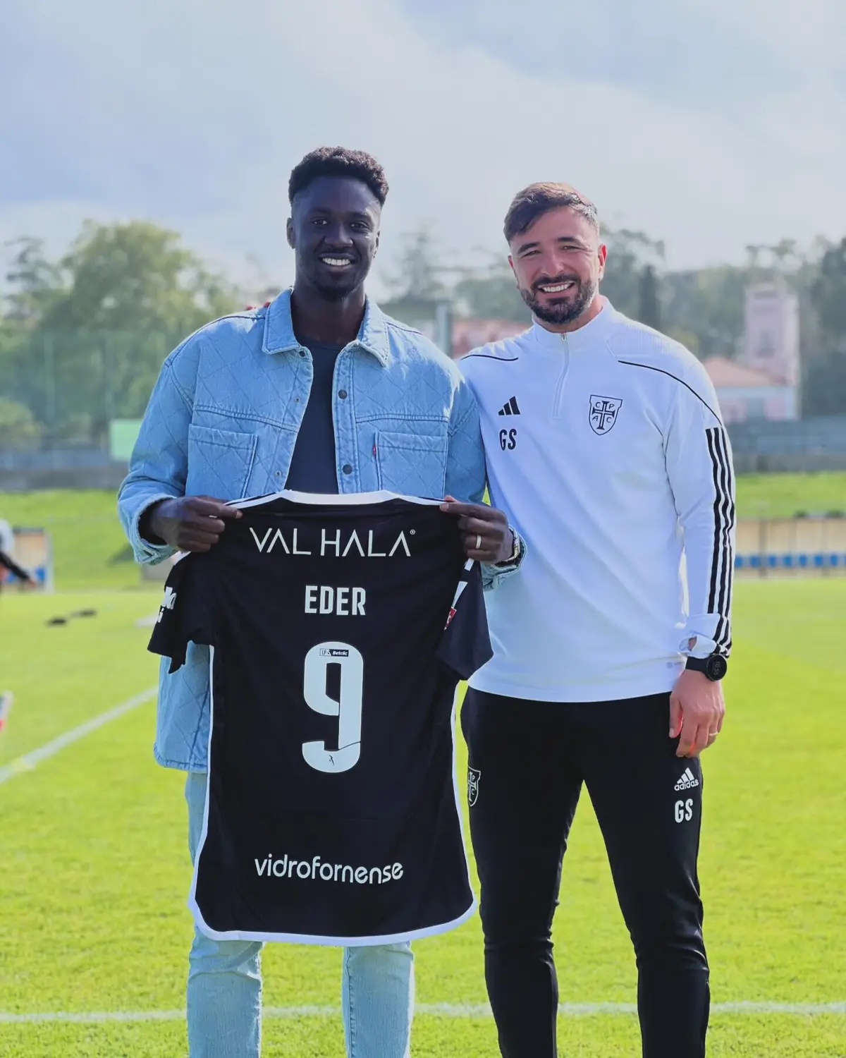 Imagem de contexto do artigo Éder visitou o Casa Pia e reencontrou Gonçalo Santos