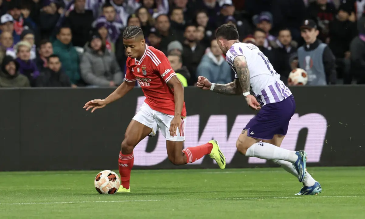 David Neres em ação (Créditos: Sport Lisboa e Benfica)