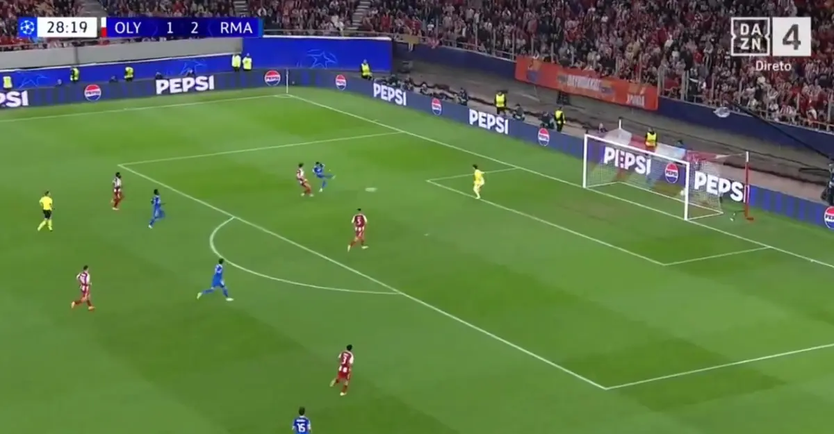 Imagem de contexto do artigo Olympiacos-Real Madrid: Mbappé responde a Chiquinho com "hat-trick" em sete minutos