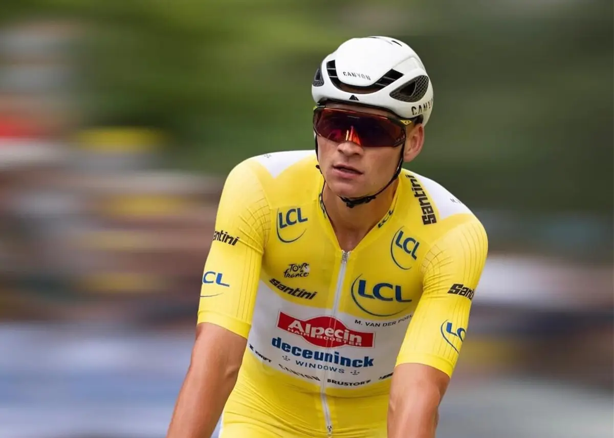 Van der Poel (créditos: Instagram/@mr.pinko/alpecincycling)