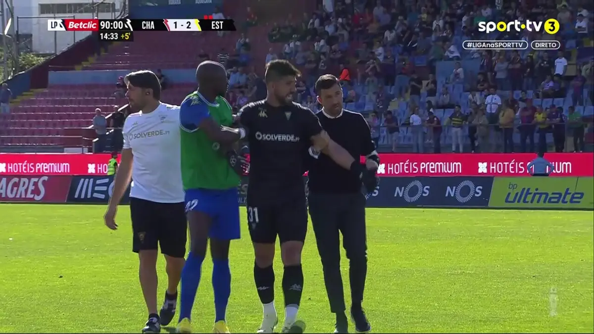 Imagem de contexto do artigo Chaves reage aos incidentes: "Sucessivas provocações de Marcelo Carné"