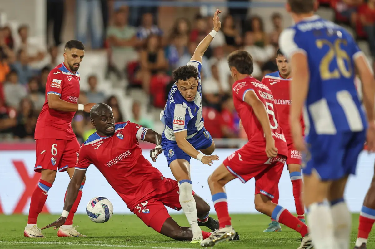 Pepê foi titular contra o Gil Vicente, na última jornada (Créditos: Miguel Pereira)