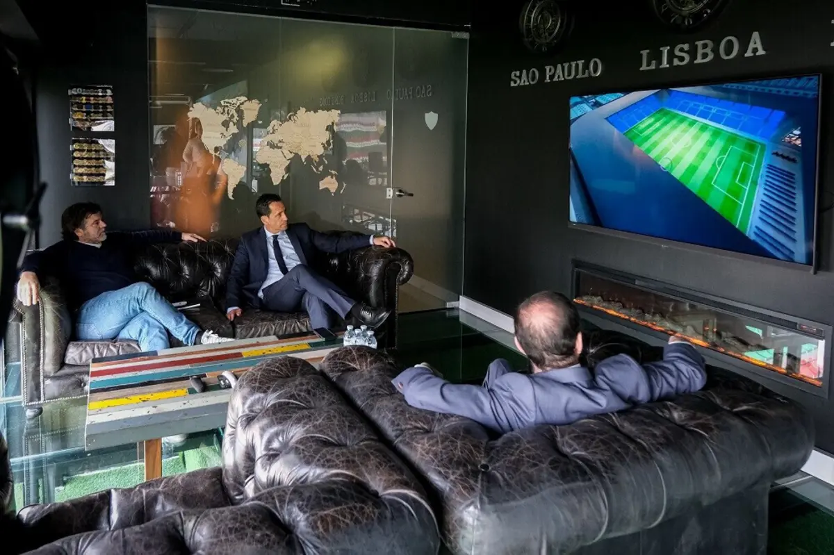 Imagem de contexto do artigo Estrela da Amadora mostra a Pedro Proença projeto para a Reboleira