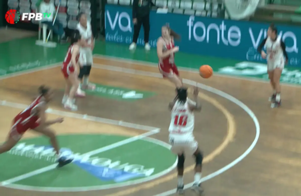 Imagem de contexto do artigo Taça Federação: Benfica vence Imortal e encontra Sportiva nas meias-finais