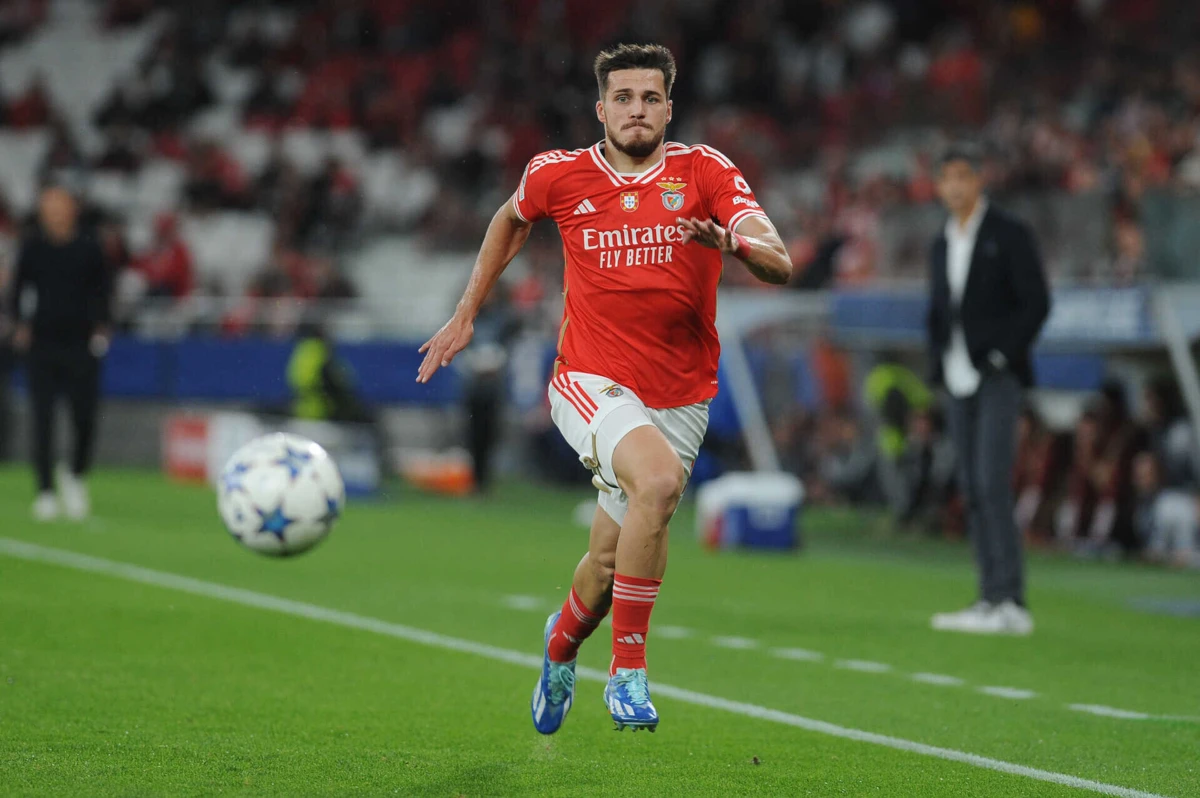 Imagem de contexto do artigo Benfica: Schmidt risca Jurásek no regresso de Gonçalo Guedes