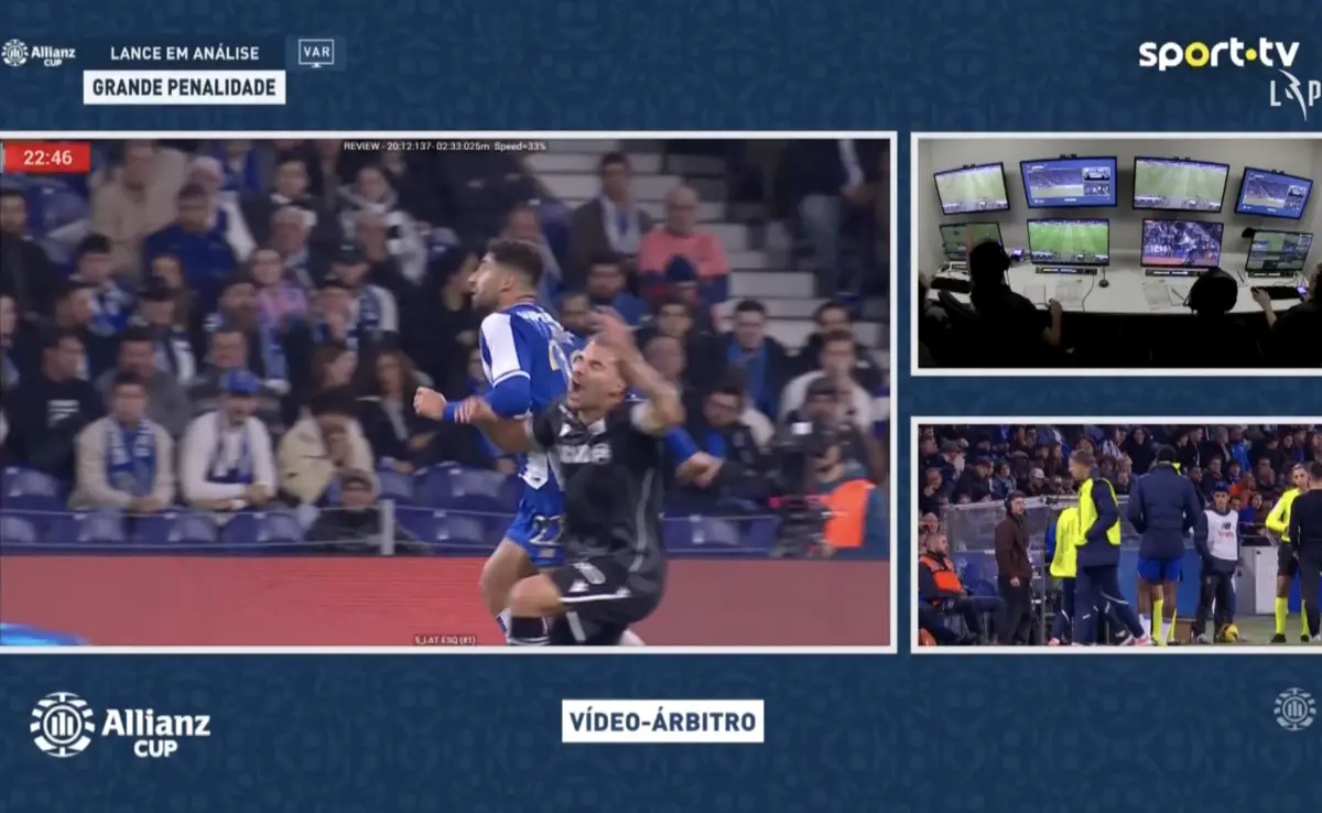 Imagem de contexto do artigo Análise aos áudios do VAR no FC Porto-V. Guimarães: "As imagens são felizes"