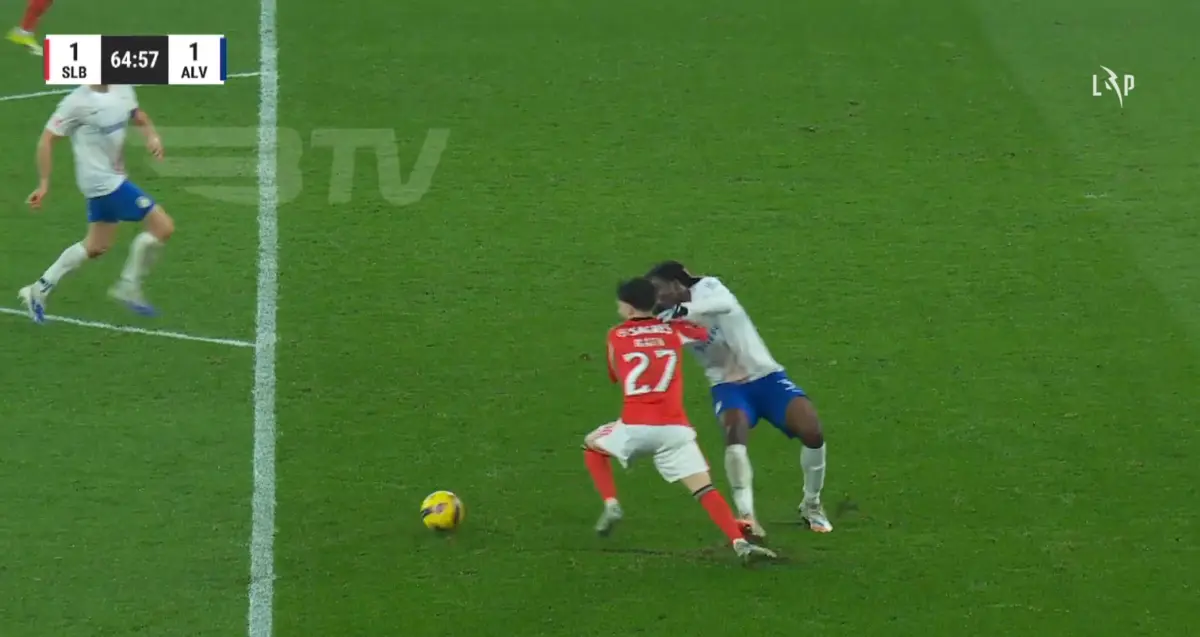 Imagem de contexto do artigo Tribunal O JOGO | Existe penálti por marcar por falta sobre Rafa?