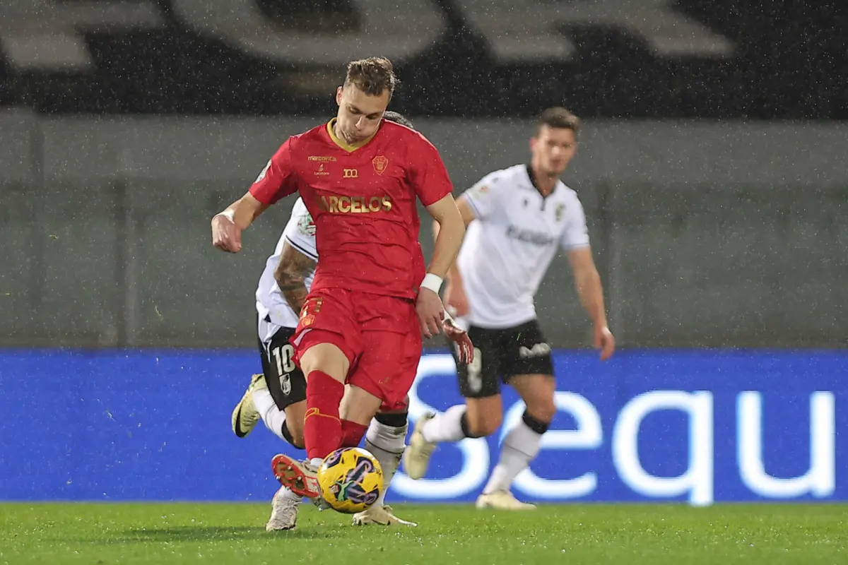 Alex Pinto teve bom rendimento e, apesar de ter contrato, pondera convites para sair (Créditos: Miguel Pereira/Global Imagens)