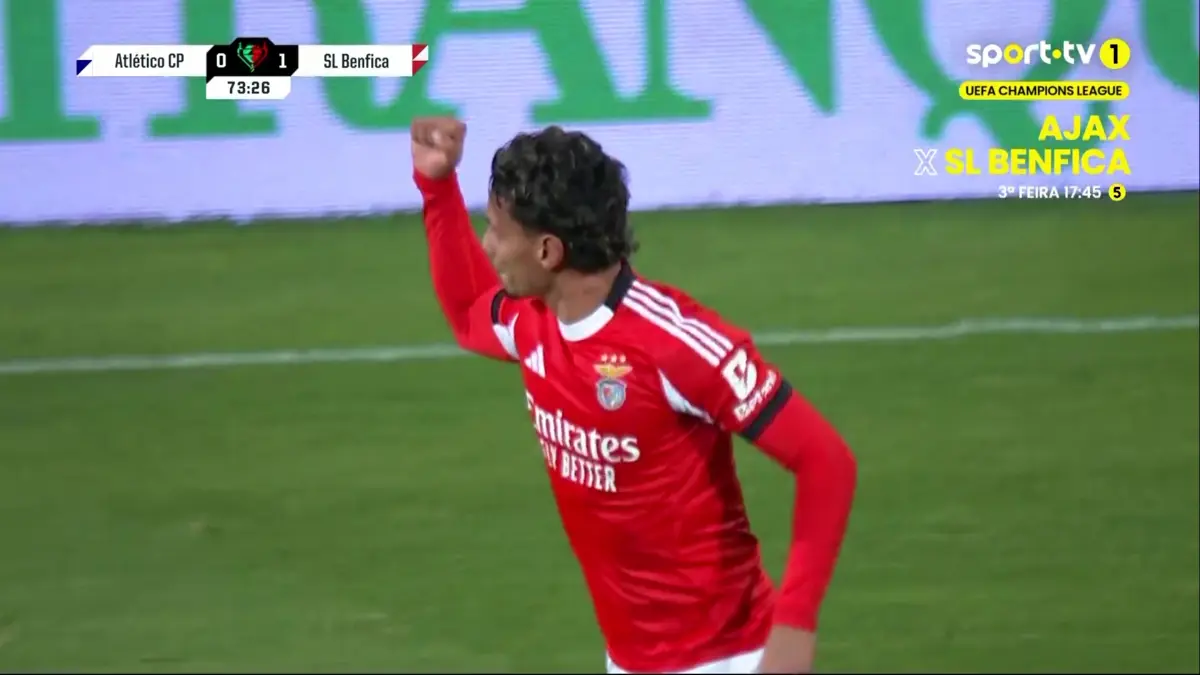 Imagem de contexto do artigo Atlético-Benfica: de cabeça, Richard Ríos estreia-se a marcar pelas águias. Veja