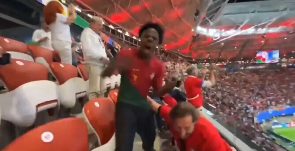 Reação de Speed ao golo de Conceição (créditos: X/Reprodução)