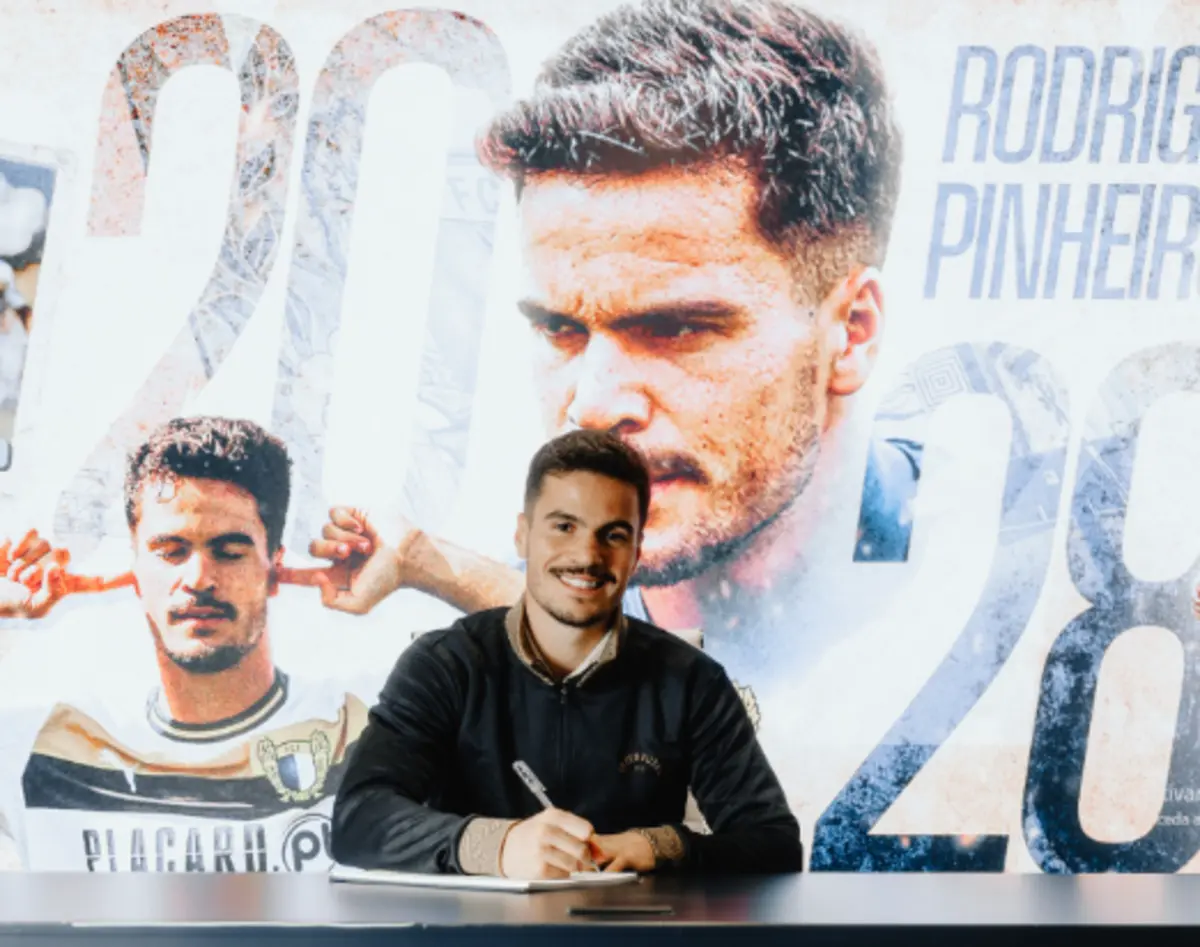 Imagem de contexto do artigo Rodrigo Pinheiro blindado até 2028: "Demonstra a confiança..."