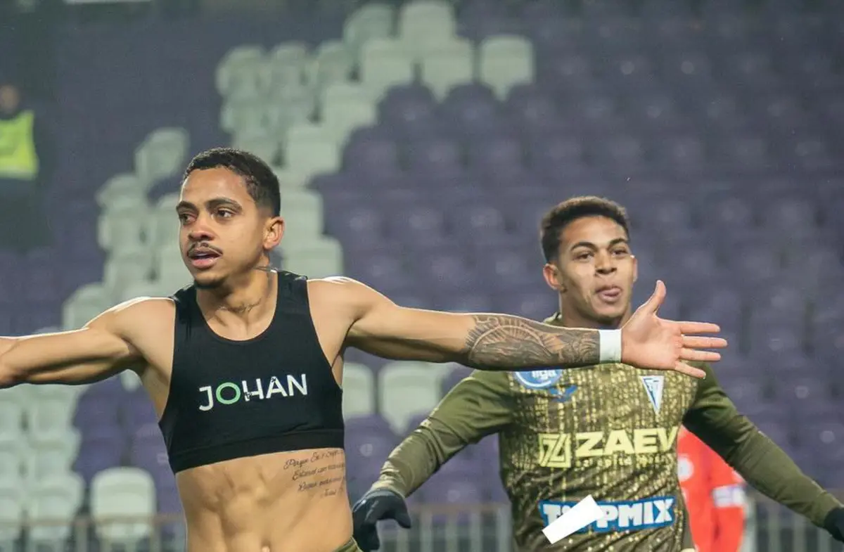 Imagem de contexto do artigo Treinador português Nuno Campos faz história no ZTE