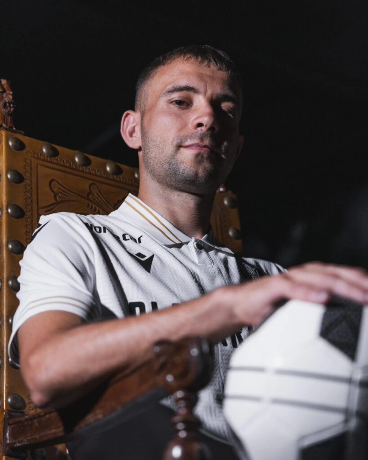 Imagem de contexto do artigo Lebedenko após assinar pelo Vitória de Guimarães: "O nome do clube foi decisivo"